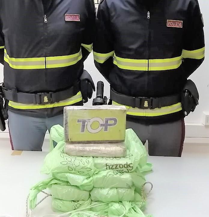 Polizia e Polstrada di Buonfornello arrestano corriere della droga con 10 chili di cocaina