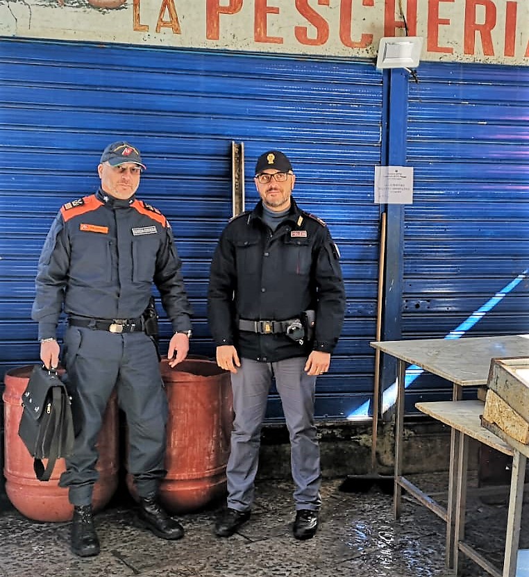 Controlli della polizia a Palermo: sequestri e sanzioni che sfiorano quarantamila euro