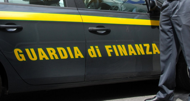 Guardia di Finanza: a Messina arrestato corriere con 32 chili di droga VIDEO