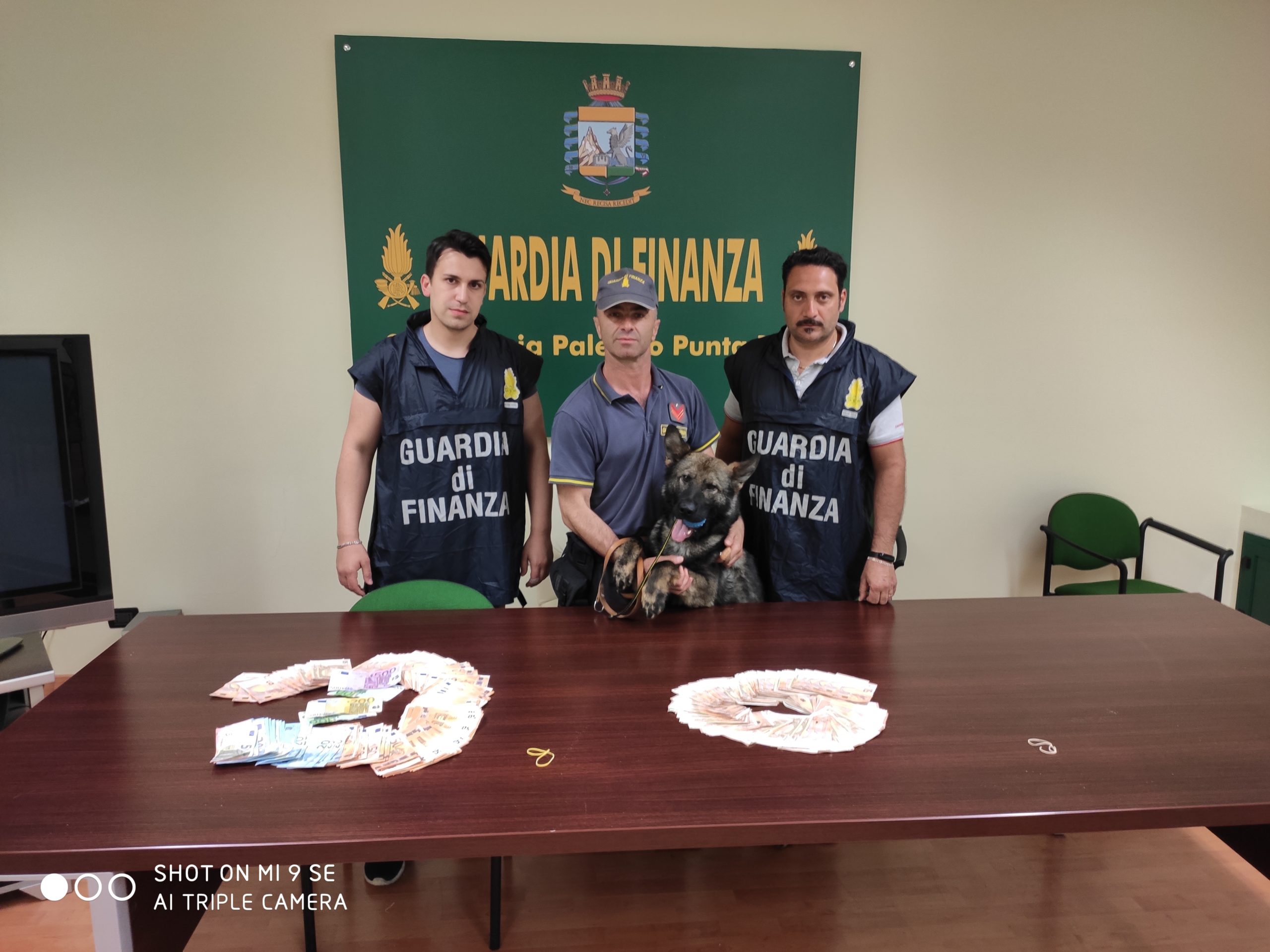 Guardia di Finanza: sequestri di valuta in aeroporto a Palermo