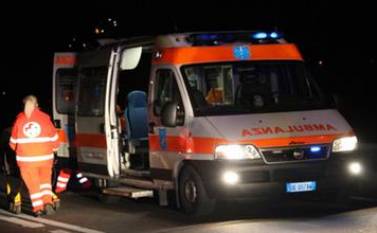 Grave incidente nella notte in provincia di Catania: un morto