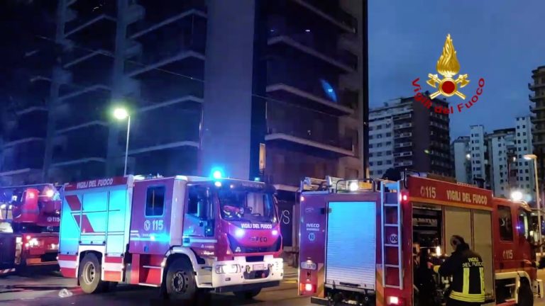 Paura a Cefalù: divampa un incendio in appartamento