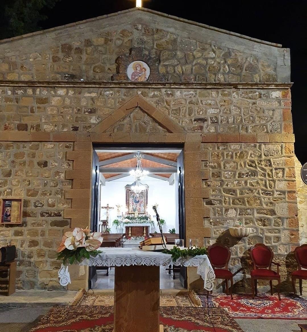 A Montemaggiore Belsito si rinnova la tradizione: santuario della Madonna degli Angeli aperto di notte e messa dell’aurora
