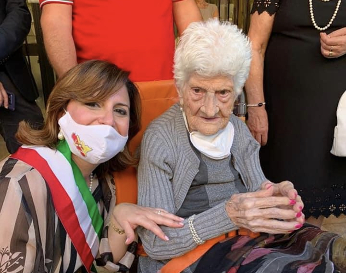 Campofelice di Roccella: compie 100 anni la signora Pina Grispino Leanza LE FOTO