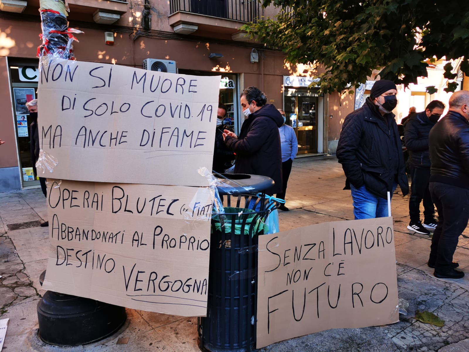Blutec: sit in oggi a Palermo, lavoratori senza reddito da ottobre