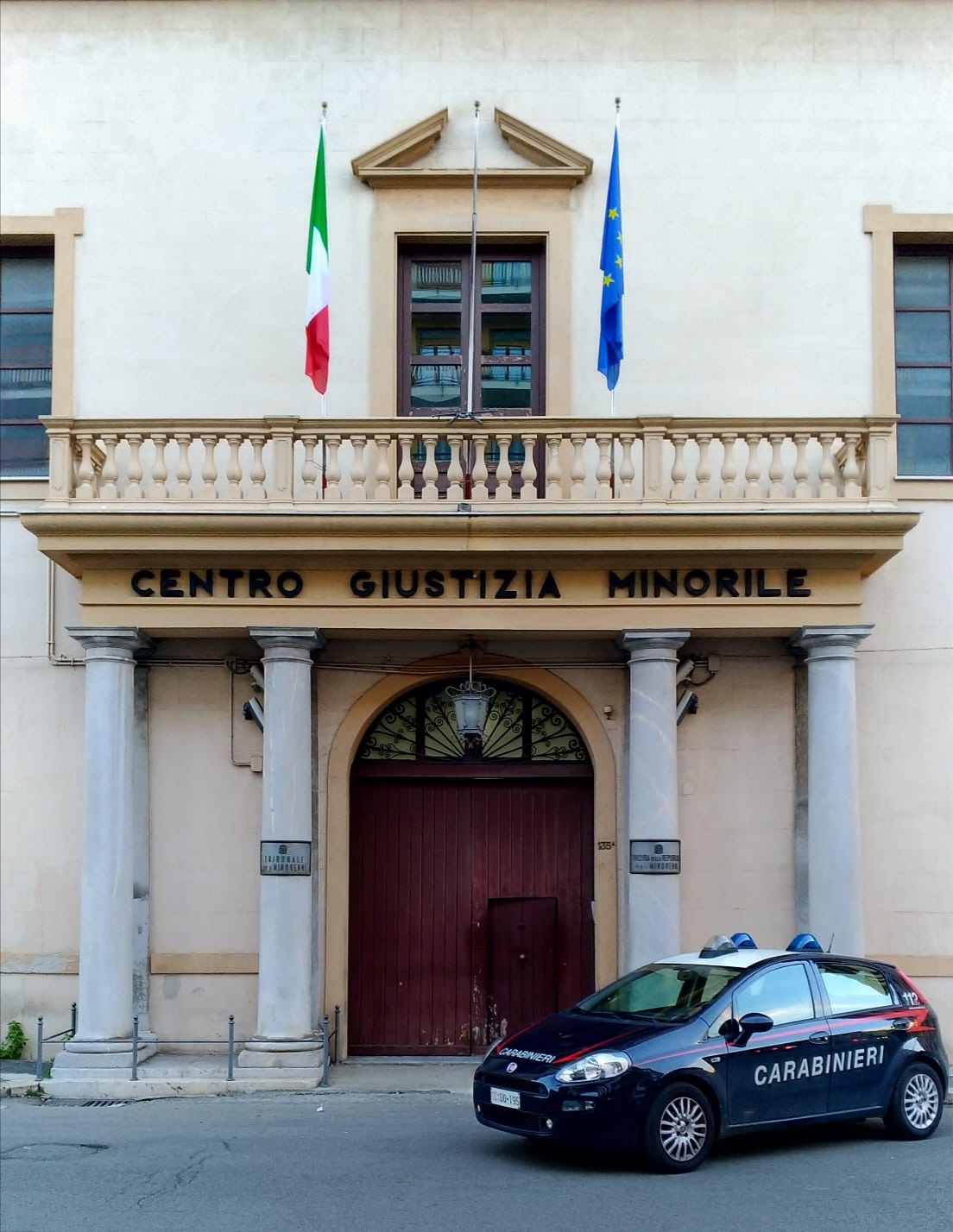 Rissa in via Libertà a Palermo: denunciati 13 minori