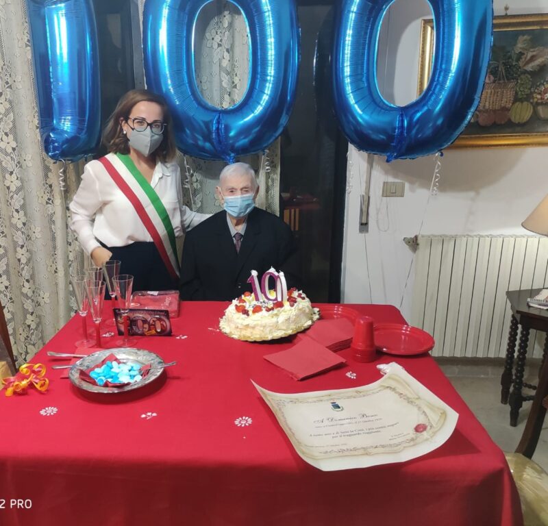 Termini Imerese: compie 100 anni il professore Domenico Bosco