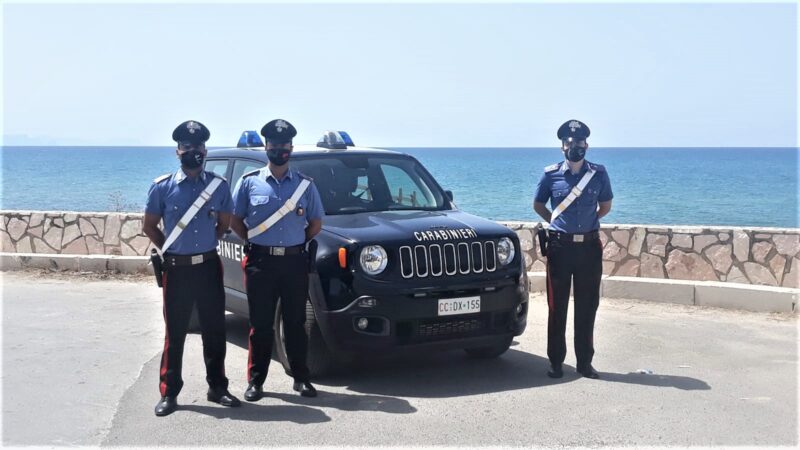 Campofelice di Roccella: pensionato colto da malore in spiaggia salvato dai carabinieri