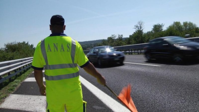 Viabilità: chiusura svincoli autostradali per passaggio giro di Sicilia