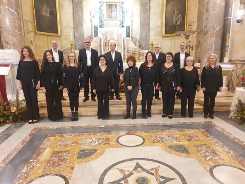 Il coro “Benedetto Albanese” al terzo posto, premio speciale migliore interpretazione del canto religioso popolare "Rimbombi per l'aria"