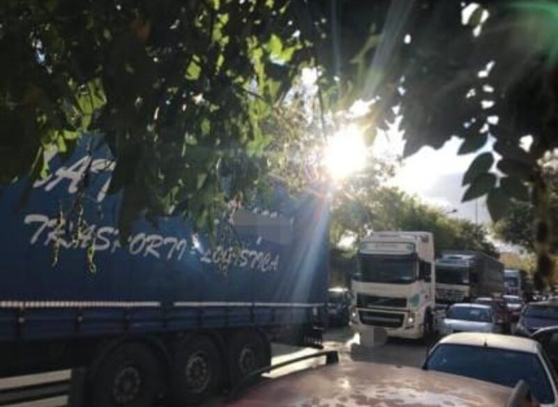Caos camion via Crispi e via Arsenale, Gelarda-Pitarresi: “Responsabilità comune”