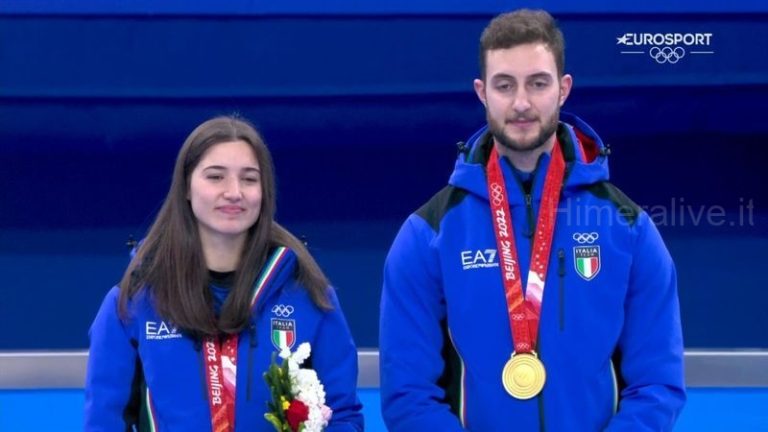 Pechino 2022: l’Italia conquista l’oro nel doppio misto FOTO