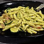 Le ricette di Himera Live: trofie crema di zucchine e pancetta