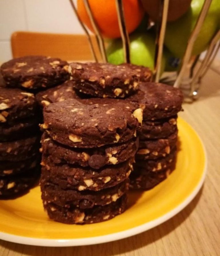 Le ricette di Himera Live: biscotti all’olio d’oliva cioccolato e nocciole