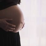 Donna partorisce in casa perdendo la bambina: non sapeva di essere incinta