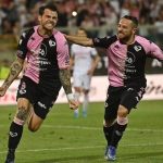 Il Palermo batte il Padova 1-0 e vola in serie B: è festa allo stadio Renzo Barbera e in città VIDEO