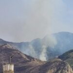 Termini Imerese: continua a bruciare il monte San Calogero FOTO