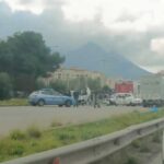 Autostrada A19 in direzione Palermo: auto si ribalta, traffico bloccato FOTO