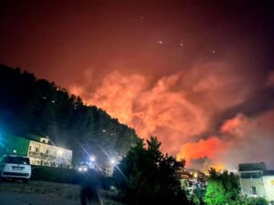 Inferno di fuoco: la lettera di una giovane di Gratteri al presidente della Regione Siciliana