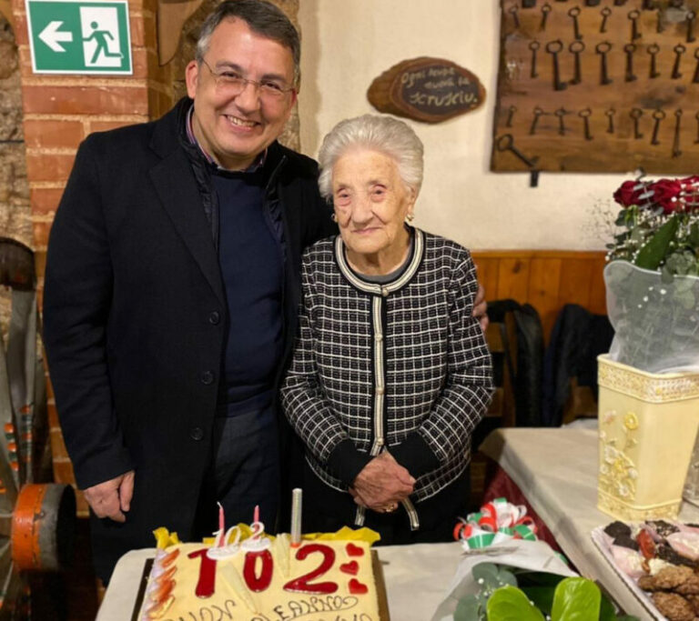 Caccamo: 102 candeline per nonna Carmela Sanfratello
