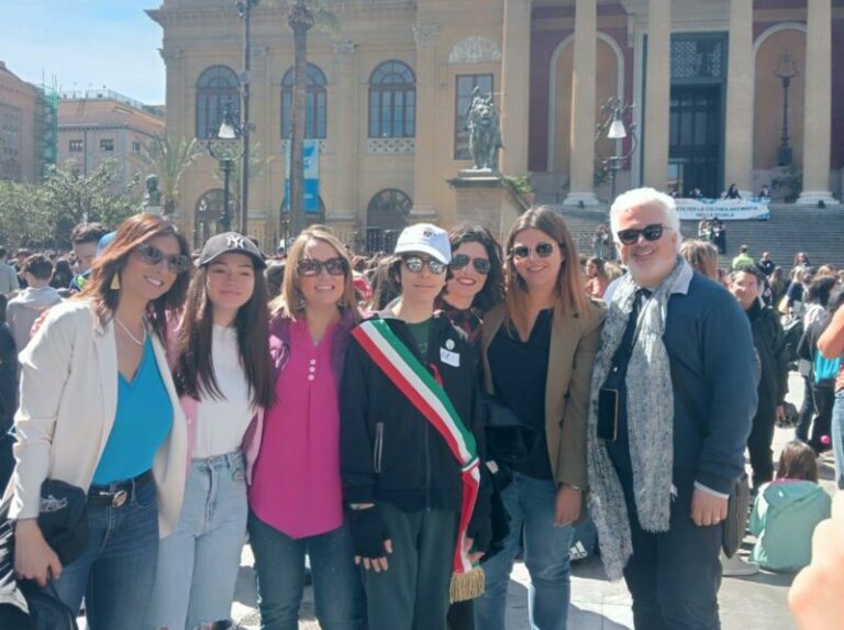 Termini Imerese: l’istituto Balsamo Pandolfini in piazza a Palermo nel ricordo delle vittime innocenti di mafia FOTO