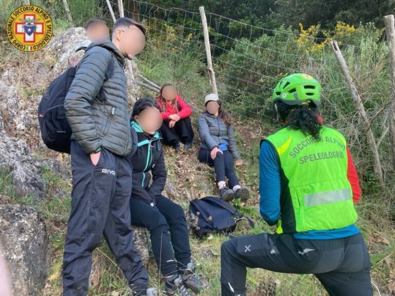 Momenti di paura a Trabia: gruppo di escursionisti dispersi a Pizzo Cane salvati dal Soccorso Alpino FOTO