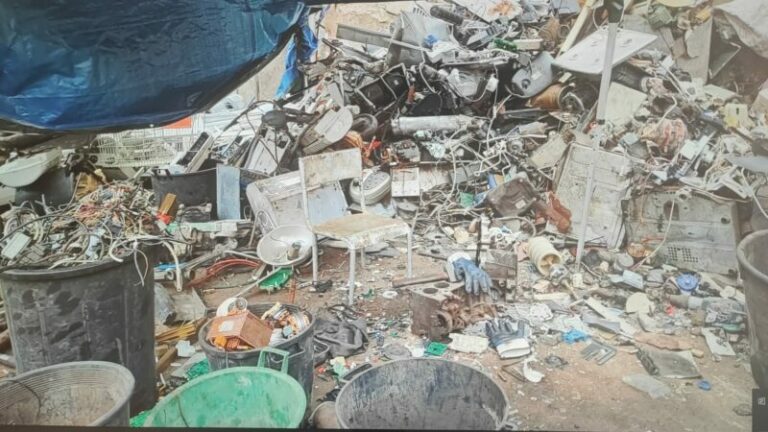 Polizia Municipale Palermo: elevate più di cinquecento sanzioni per abbandono illecito di rifiuti e sequestrato un capannone FOTO